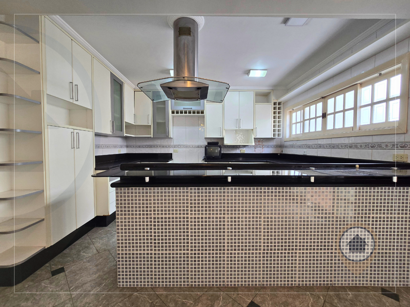 SOBRADO À VENDA | 212 M² | 3 DORM | 3 BANHEIROS | 4 VAGAS | JD FLOR DA MONTANHA – GRU/SP! Rua Formosa Guarulhos - 