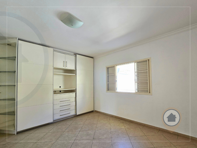 SOBRADO À VENDA | 212 M² | 3 DORM | 3 BANHEIROS | 4 VAGAS | JD FLOR DA MONTANHA – GRU/SP! Rua Formosa Guarulhos - 