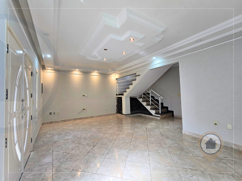 SOBRADO À VENDA | 212 M² | 3 DORM | 3 BANHEIROS | 4 VAGAS | JD FLOR DA MONTANHA – GRU/SP! Rua Formosa Guarulhos - 