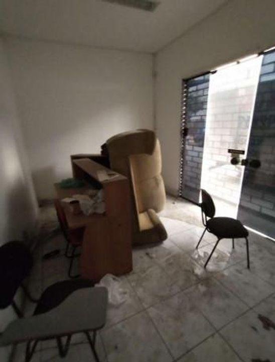 Prédio Comercial no Cambuci 1650m² Rua Barão de Jaguara São Paulo - 
