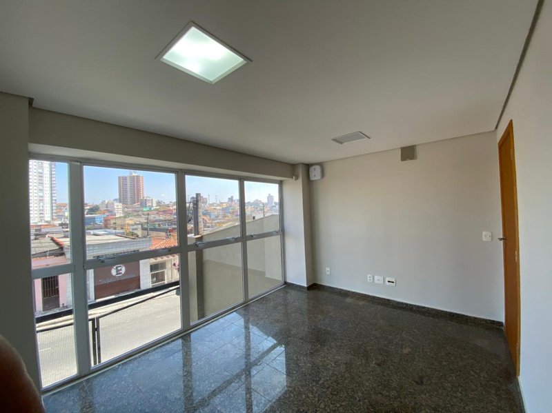 Prédio Comercial em Mauá - Jd Pilar 270m² 03 vagas Rua Benedito Augusto do Nascimento Mauá - 