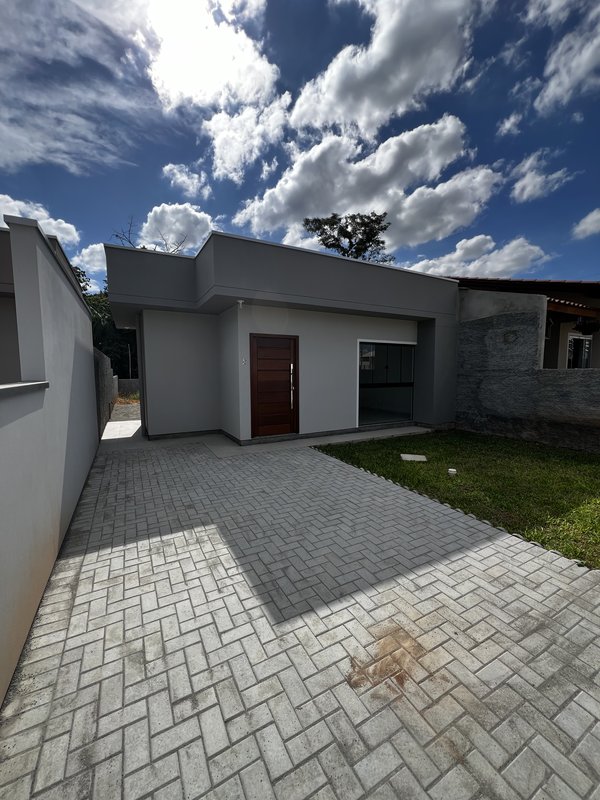 Casa 2 quartos sendo uma suíte - RIO DOS CEDROS - 