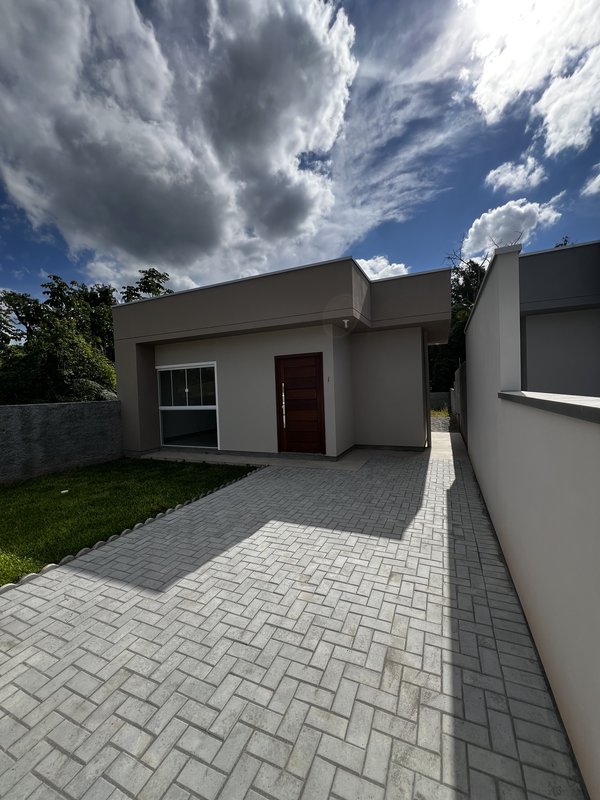 Casa 2 quartos sendo uma suíte - RIO DOS CEDROS - 