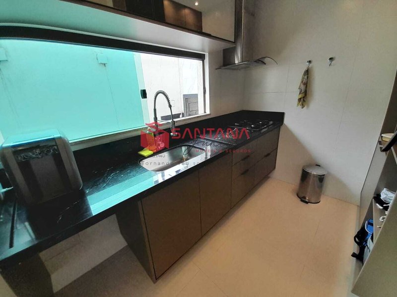 Apartamento térreo mobiliado para locação em Buraquinho Rua Ministro Antônio Carlos Magalhães Lauro de Freitas - 