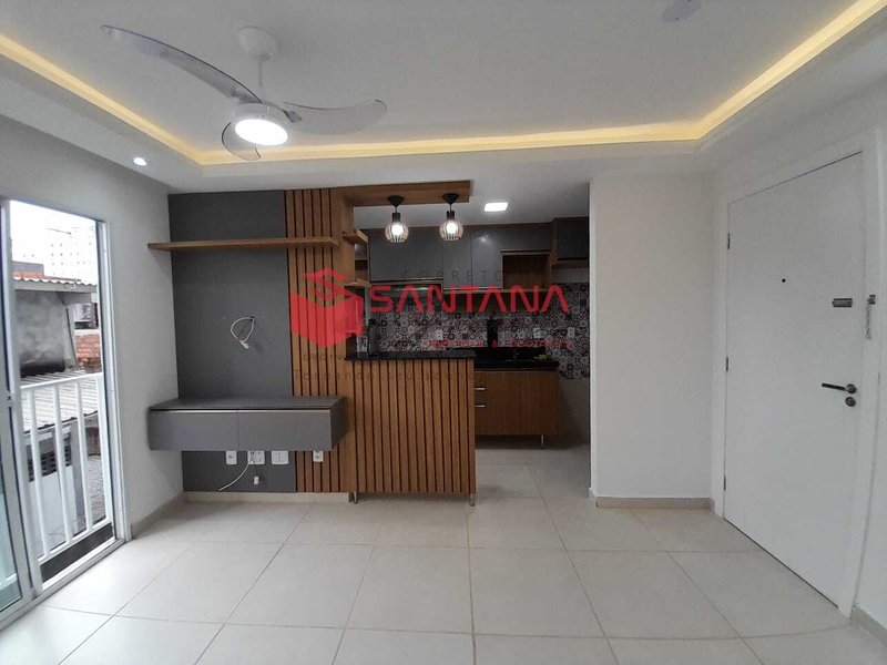Apartamento com 2/4 para locação em Recreio de Ipitanga Avenida Baixa Grande Lauro de Freitas - 
