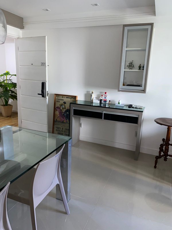 3 quartos 1 suíte 69m², 2 vagas, lazer completo em Boa Viagem Rua Ana Camelo da Silva Recife - 