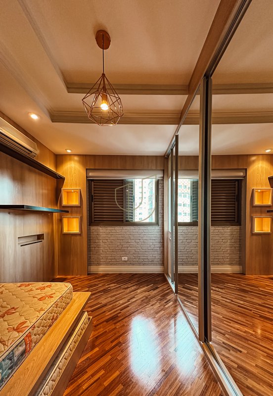 Apartamento com 4 Suítes no Condomínio Edifício Bonaire - São José dos Campos - 