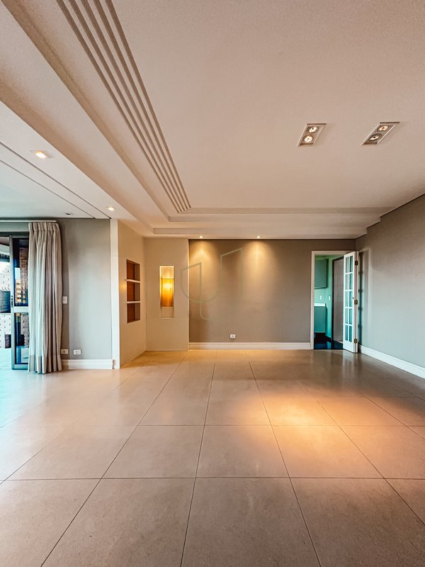Apartamento com 4 Suítes no Condomínio Edifício Bonaire - São José dos Campos - 