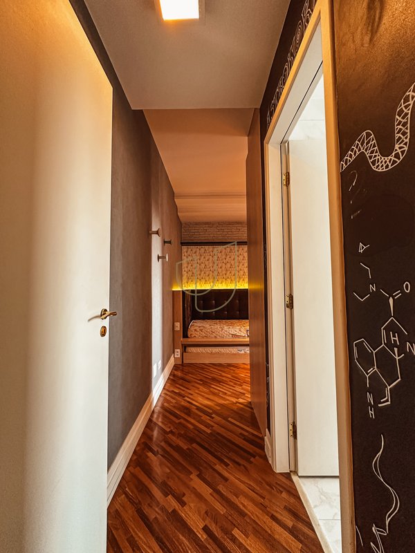Apartamento com 4 Suítes no Condomínio Edifício Bonaire - São José dos Campos - 