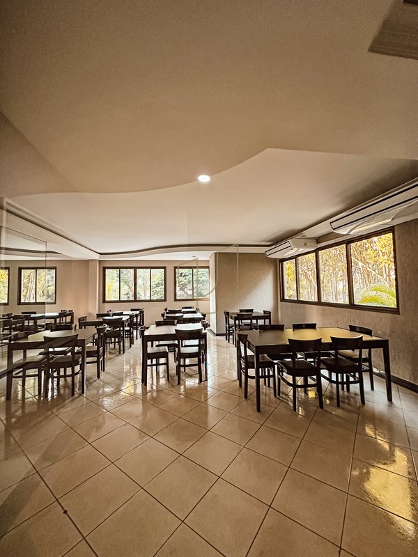 Apartamento com 4 Suítes no Condomínio Edifício Bonaire - São José dos Campos - 