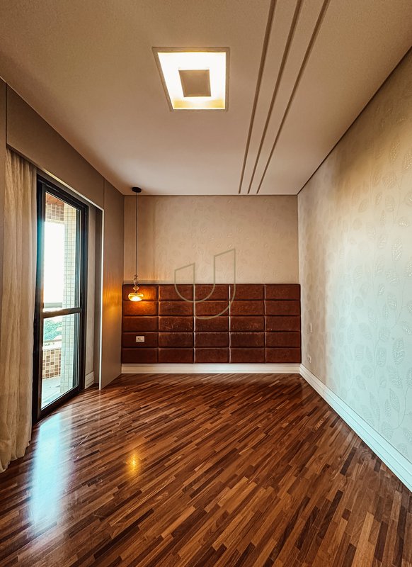 Apartamento com 4 Suítes no Condomínio Edifício Bonaire - São José dos Campos - 