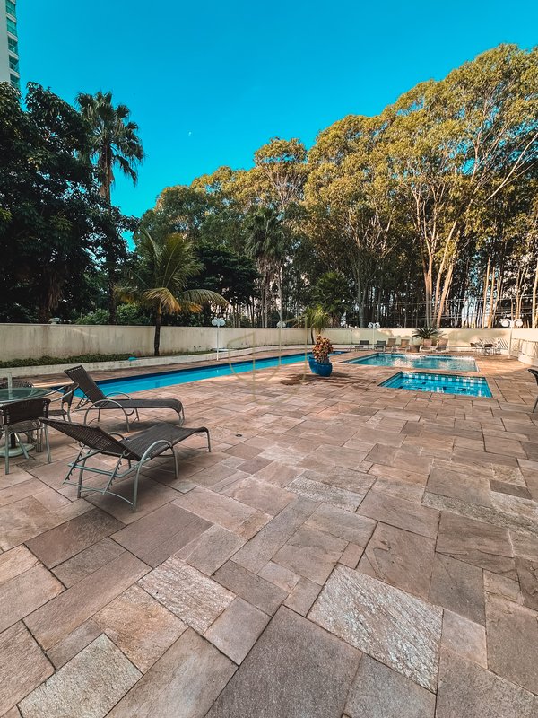 Apartamento com 4 Suítes no Condomínio Edifício Bonaire - São José dos Campos - 