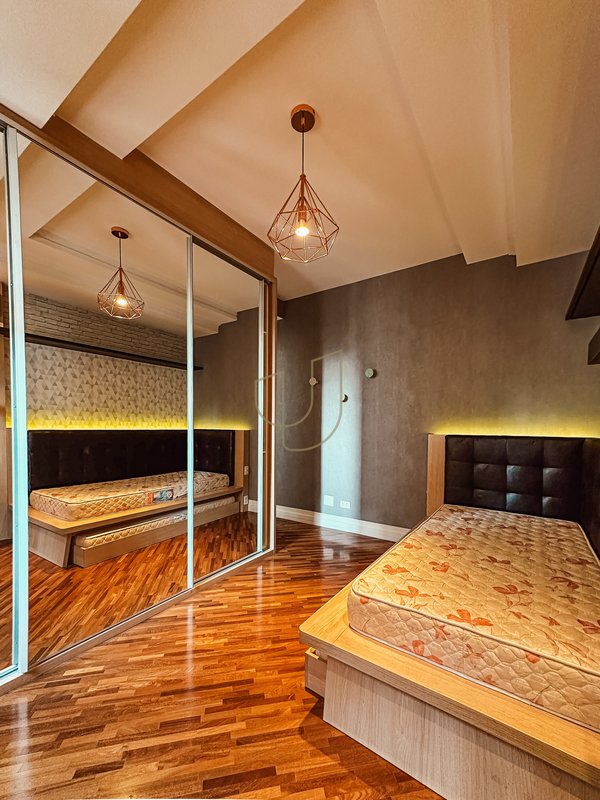 Apartamento com 4 Suítes no Condomínio Edifício Bonaire - São José dos Campos - 