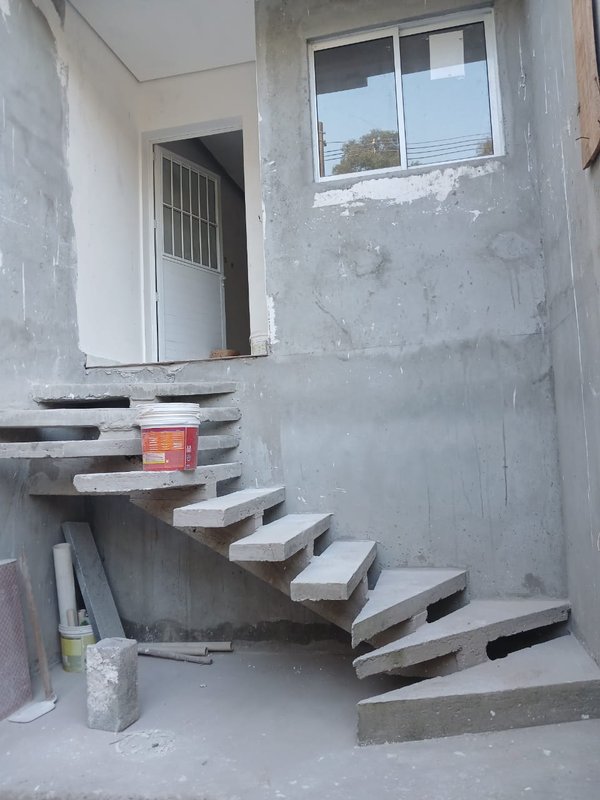 CASA IMPECÁVEL NO SANTO ANTÔNIO (em obra) !!! - Franco da Rocha - 