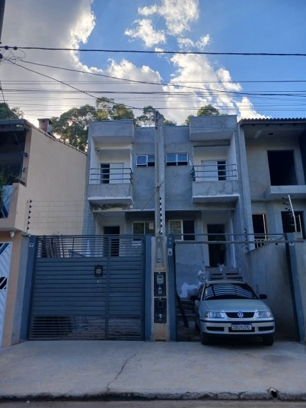 CASA IMPECÁVEL NO SANTO ANTÔNIO (em obra) !!! - Franco da Rocha - 