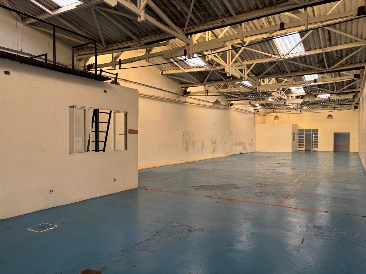Prédio Inteiro para alugar, 450m² - Foto 1