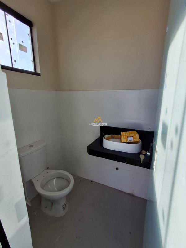 Casa à venda com 3 dormitórios, 99 m² por apenas R$ 560.000,00 - Ubatiba - Maricá/RJ - Maricá - 