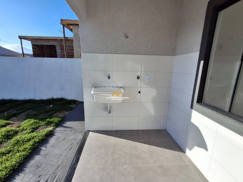 Casa com 2 dormitórios à venda, 79,69 m² - Ubatiba - Maricá/RJ - R$450.000,00 Rod. Ver.eador Oldemar Guedes Figueiredo Maricá - 