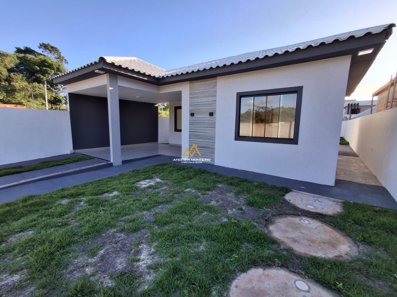 Casa com 2 dormitórios à venda, 79,69 m² - Ubatiba - Maricá/RJ - R$450.000,00 Rod. Ver.eador Oldemar Guedes Figueiredo Maricá - 