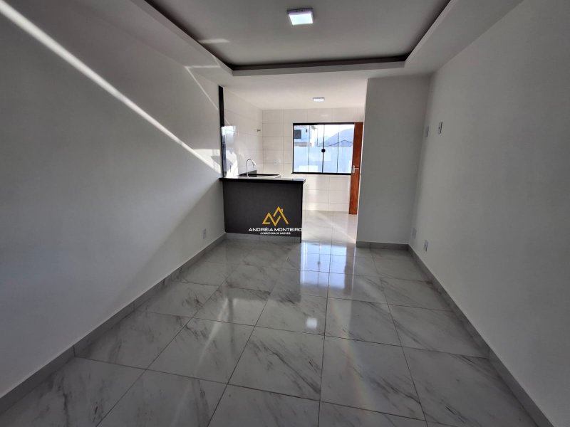 Casa com 2 dormitórios à venda, 79,69 m² - Ubatiba - Maricá/RJ - R$450.000,00 Rod. Ver.eador Oldemar Guedes Figueiredo Maricá - 
