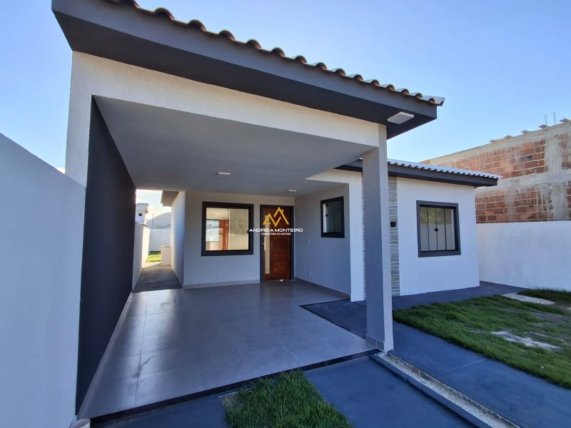 Casa com 2 dormitórios à venda, 79,69 m² - Ubatiba - Maricá/RJ - R$450.000,00 Rod. Ver.eador Oldemar Guedes Figueiredo Maricá - 