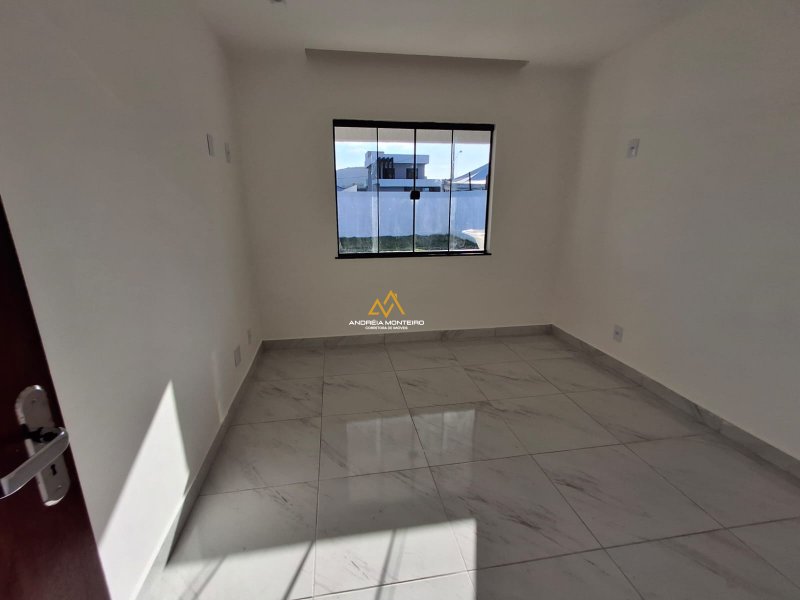 Casa com 2 dormitórios à venda, 79,69 m² - Ubatiba - Maricá/RJ - R$450.000,00 Rod. Ver.eador Oldemar Guedes Figueiredo Maricá - 