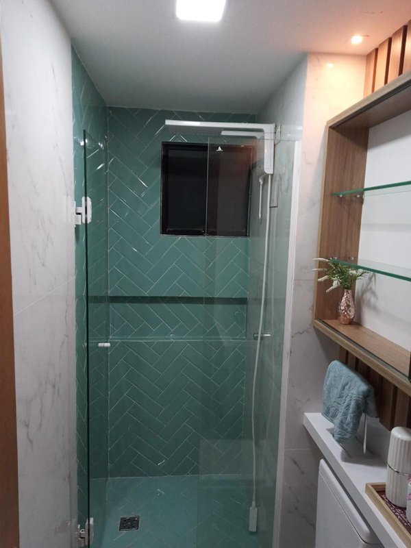 Apartamento à venda com 4 quartos sendo 2 suites, 130m² área útil por R$ 1.050.000,00 Rua Professor Ageu Magalhães Recife - 