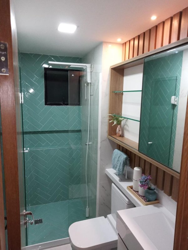 Apartamento à venda com 4 quartos sendo 2 suites, 130m² área útil por R$ 1.050.000,00 Rua Professor Ageu Magalhães Recife - 