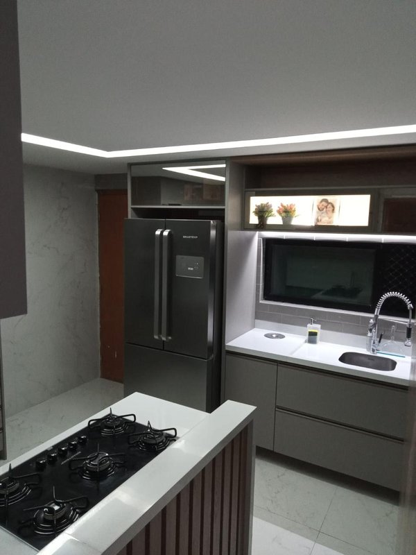 Apartamento à venda com 4 quartos sendo 2 suites, 130m² área útil por R$ 1.050.000,00 Rua Professor Ageu Magalhães Recife - 