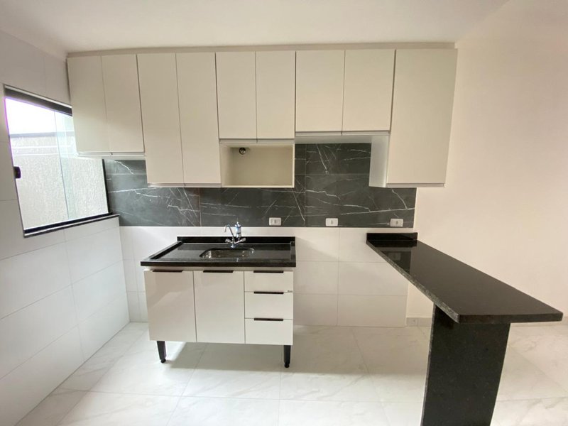 Apartamento no Carrão 2 dormitórios pronto para morar próximo ao metrô Rua Xiririca São Paulo - 