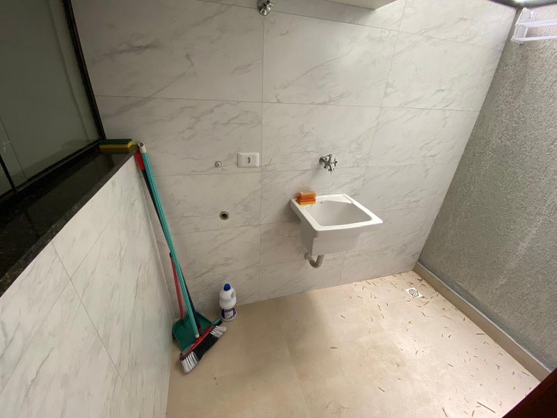 Apartamento no Carrão 2 dormitórios pronto para morar próximo ao metrô Rua Xiririca São Paulo - 