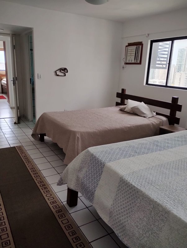 Apartamento à venda com 3 quartos sendo 3 suites, 130m² área útil por R$ 925.000,00 Rua Professor Eduardo Wanderley Filho Recife - 