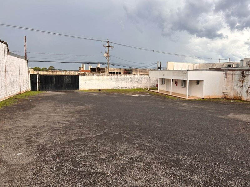 Galpão em Bauru 3200 m² Avenida Inácio Conceição Vieira Bauru - 