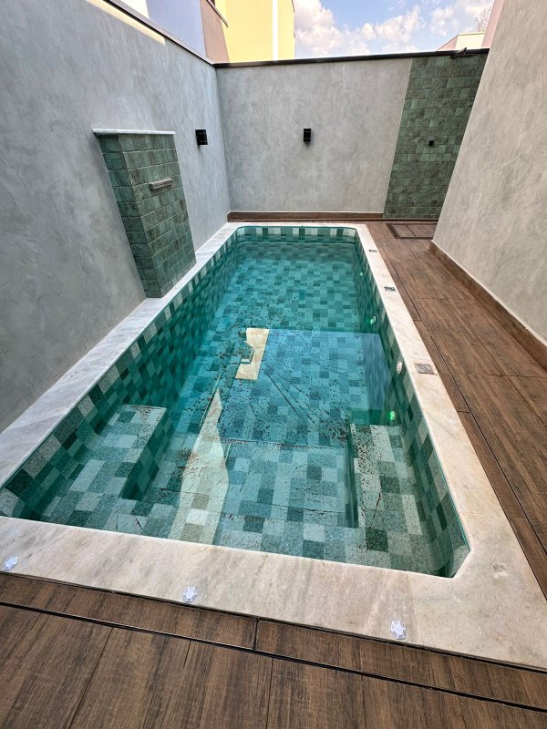 🏡 Casa no condominio Ypes 3 em Tatui! com 2 su&iacute;tes espa&ccedil;osas e uma Piscina!  Tatuí - 