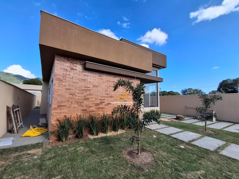 Casa com 3 dormitórios à venda, 112 m² - Ubatiba - Maricá/RJ - R$620.000,00  Rodovia Vereador Oldemar Guedes Figueiredo Maricá - 