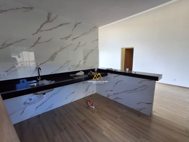 Casa com 3 dormitórios à venda, 112 m² - Ubatiba - Maricá/RJ - R$620.000,00  Rodovia Vereador Oldemar Guedes Figueiredo Maricá - 