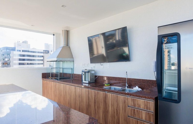 APARTAMENTO NASCENTE QUARTO SALA VARANDA GARAGEM À VENDA NA BARRA PORTEIRA FECHADA! Farol da Barra Salvador - 