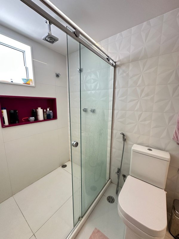 Apartamento à venda com 3 quartos sendo uma suíte, 154m² área útil por R$ 1.280.000,00 Rua Setúbal Recife - 