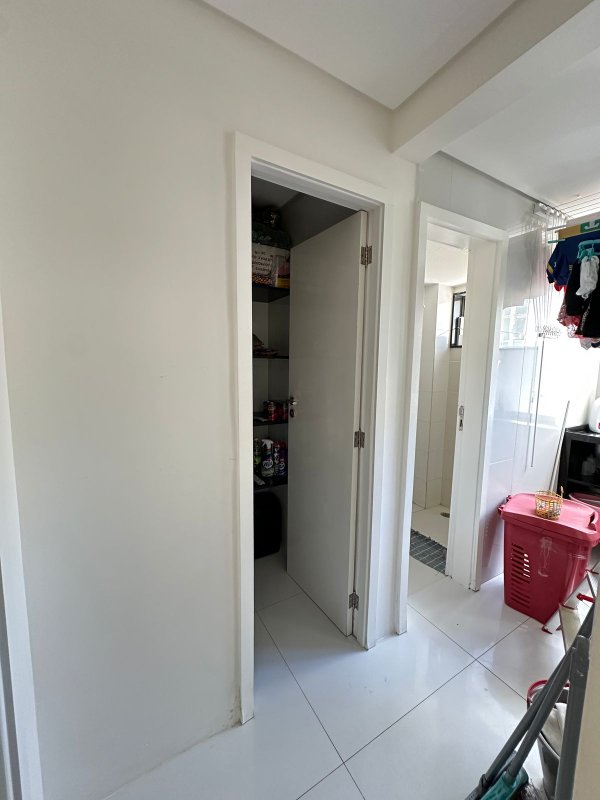 Apartamento à venda com 3 quartos sendo uma suíte, 154m² área útil por R$ 1.280.000,00 Rua Setúbal Recife - 