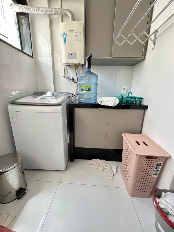 Apartamento à venda com 3 quartos sendo uma suíte, 154m² área útil por R$ 1.280.000,00 Rua Setúbal Recife - 