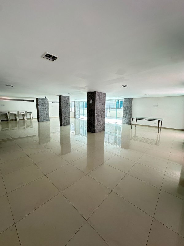 Apartamento à venda com 3 quartos sendo uma suíte, 154m² área útil por R$ 1.280.000,00 Rua Setúbal Recife - 