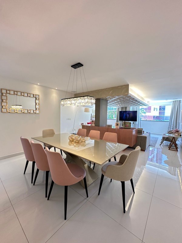 Apartamento à venda com 3 quartos sendo uma suíte, 154m² área útil por R$ 1.280.000,00 Rua Setúbal Recife - 