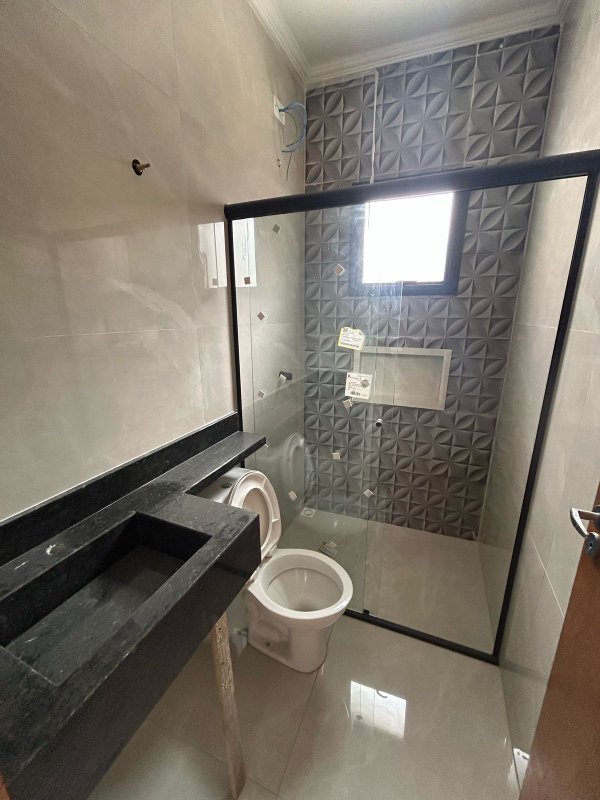 Casa Térrea com Suíte e Espaço Gourmet Próxima ao Centro - Mogi das Cruzes - 
