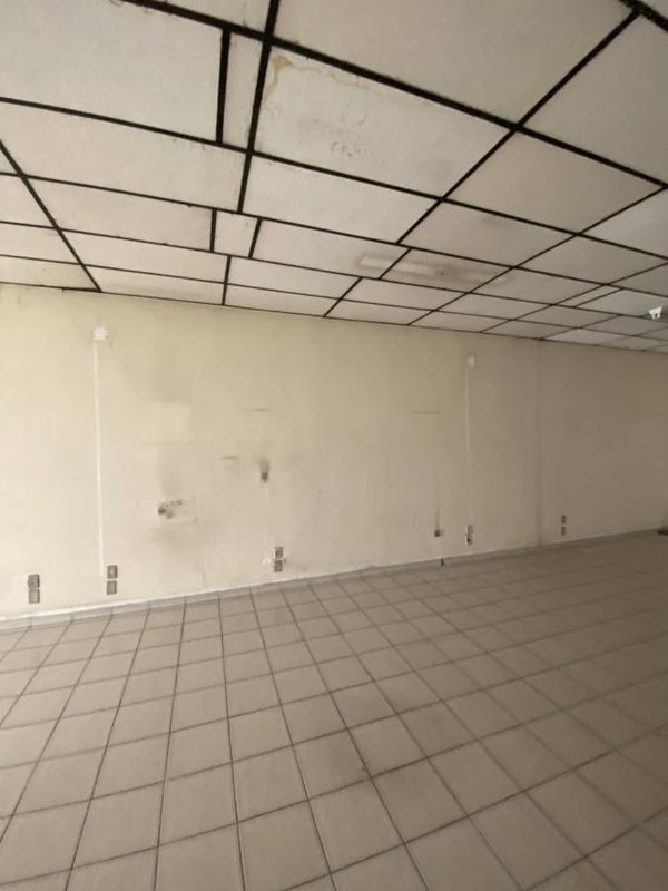 Imóvel Comercial com 501m² na Lapa Rua Faustolo São Paulo - 