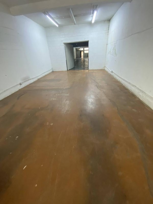 Imóvel Comercial com 501m² na Lapa Rua Faustolo São Paulo - 