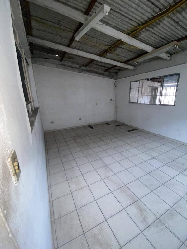 Imóvel Comercial com 501m² na Lapa Rua Faustolo São Paulo - 