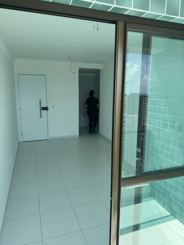 Apartamento à venda com 3 quartos sendo uma suíte, 66,75m² área útil por R$ 760.000,00 Rua José Nunes da Cunha Jaboatão dos Guararapes - 