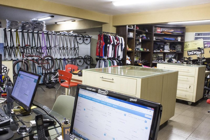 Prédio Comercial no Cambuci com 2674m² Rua Miguel Teles Júnior São Paulo - 