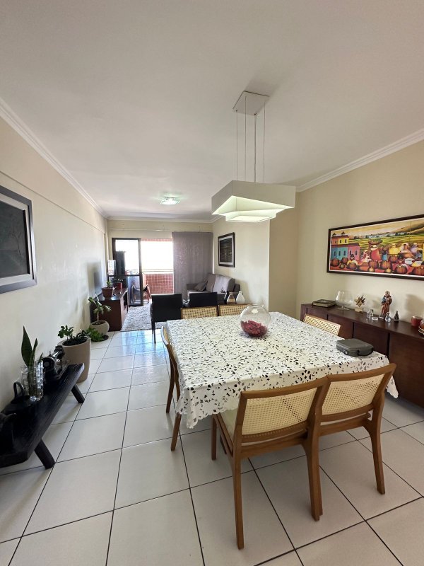 Apartamento à venda com 3 quartos, 107m² área útil por R$ 950.000,00 Rua Visconde de Jequitinhonha Recife - 