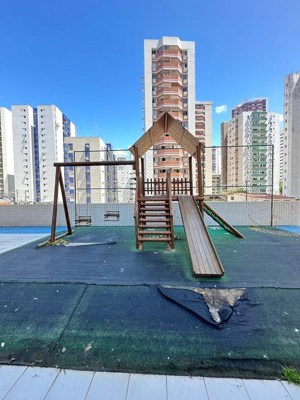 Apartamento à venda com 3 quartos, 107m² área útil por R$ 950.000,00 Rua Visconde de Jequitinhonha Recife - 